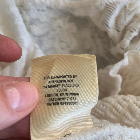 Anthropologie light textured top - Picture 11 of 11